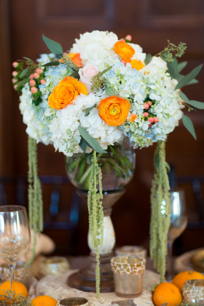 Orange Gold Styled Mediterranean Wedding Serenity Orange Gold | Jessica Pledger Photography | The Parador | Houston, TX