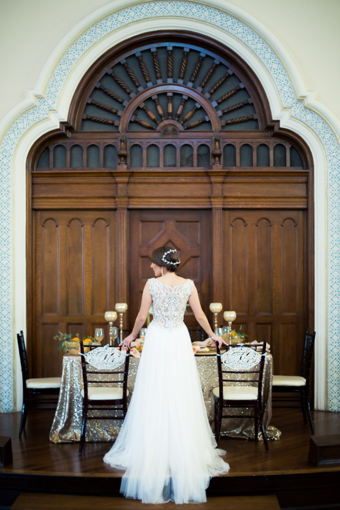 Orange Gold Styled Mediterranean Wedding Serenity Orange Gold | Jessica Pledger Photography | The Parador | Houston, TX