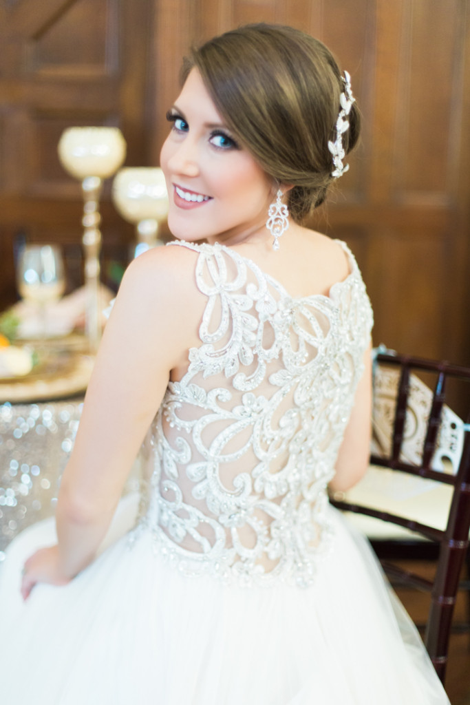 Orange Gold Styled Mediterranean Wedding Serenity Orange Gold | Jessica Pledger Photography | The Parador | Houston, TX