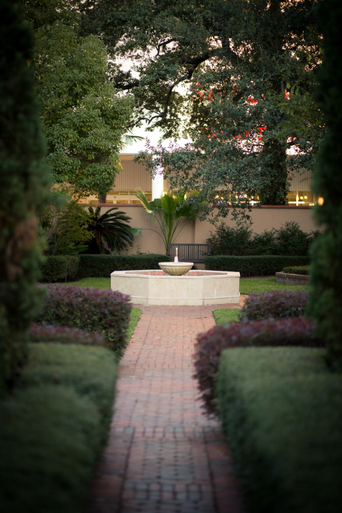 Orange Gold Styled Mediterranean Wedding Serenity Orange Gold | Jessica Pledger Photography | The Parador | Houston, TX