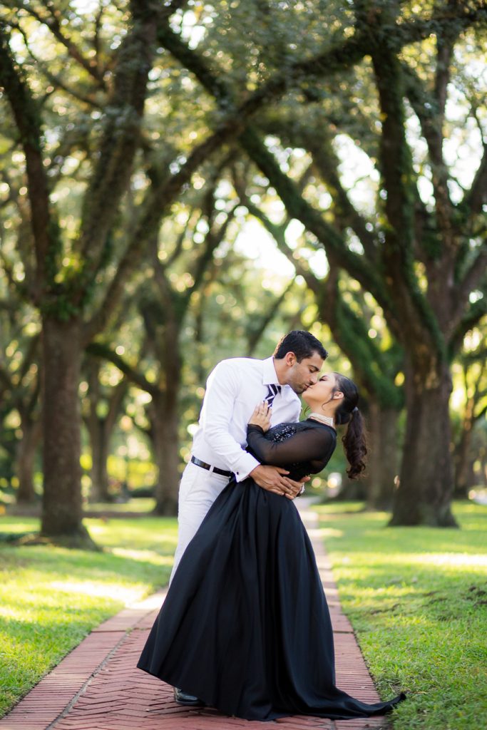 Houston Engagement Session Locations - Houston Engagement Photography - League City, Angleton, Galveston, and More