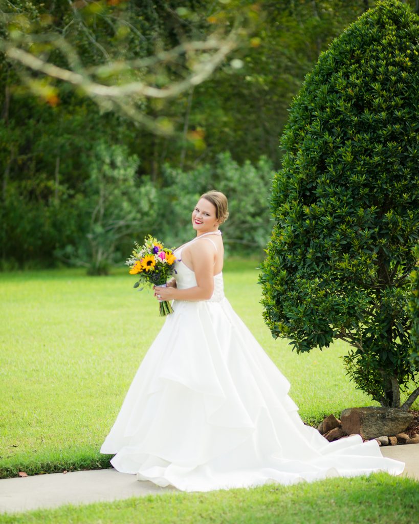 Tuscan Courtyard Outdoor Garden Bridals Session | Evelyn's Bridals by Jessica Pledger Photography - Houston Wedding Photographer